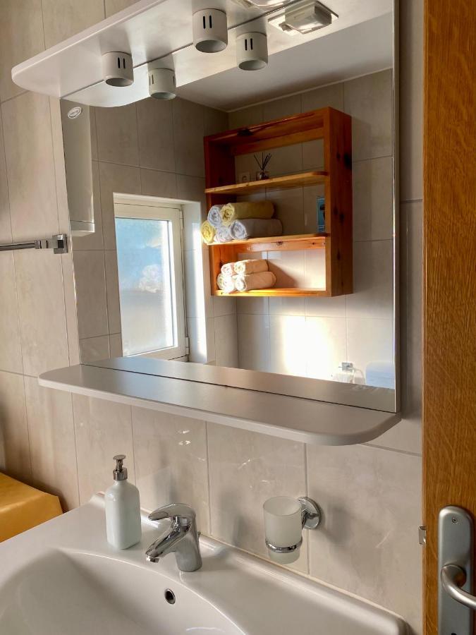 Apartmani Luka Zrnovo Kültér fotó