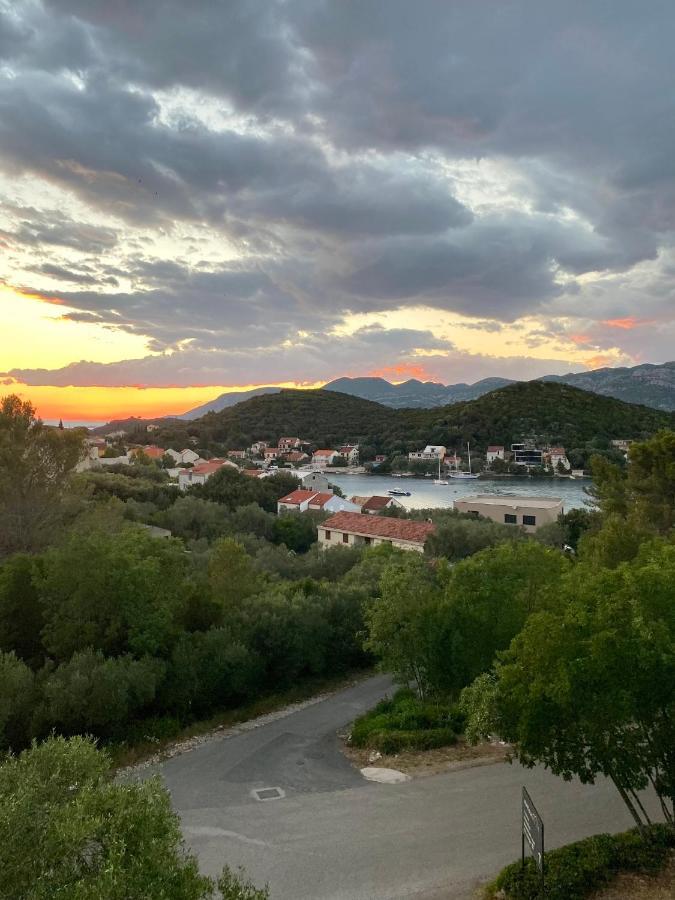 Apartmani Luka Zrnovo Kültér fotó