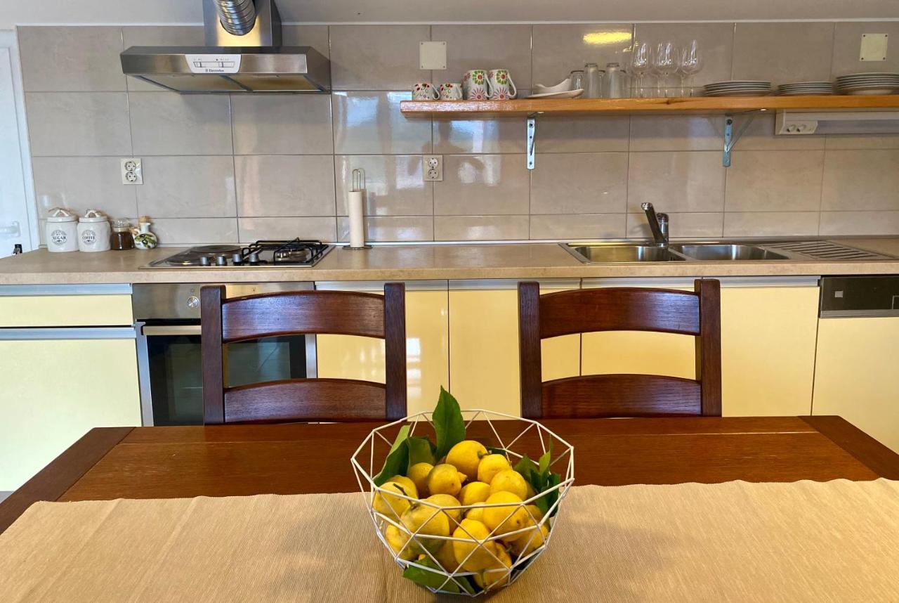 Apartmani Luka Zrnovo Kültér fotó